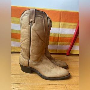 Vintage Texas brand boot western women’s cowboy boots 8.5M VTG hypalon pointed
